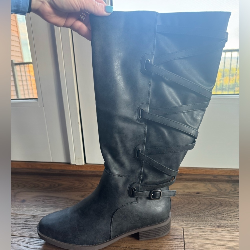 NWOT Journee Collection Navy Riding Boots, size 10 XWC - Picture 2 of 7